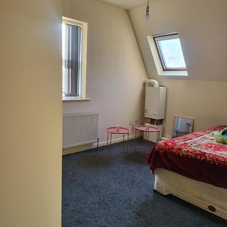 Cozzy 2 Roooms With 2 Beds Hotell Bradford  Exteriör bild