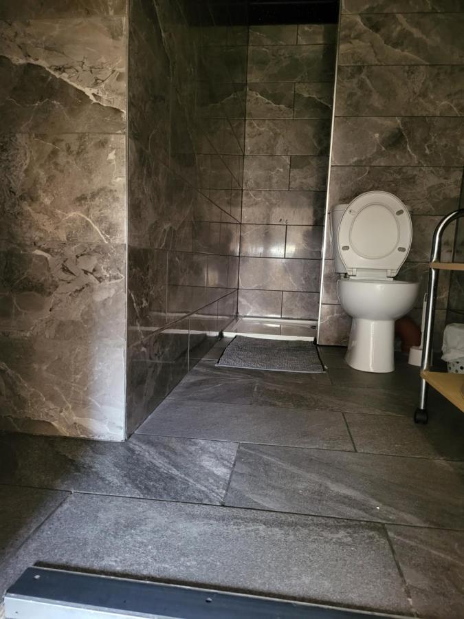 Cozzy 2 Roooms With 2 Beds Hotell Bradford  Exteriör bild