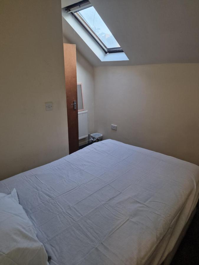 Cozzy 2 Roooms With 2 Beds Hotell Bradford  Exteriör bild